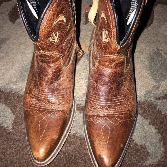 womens dress boots wide width